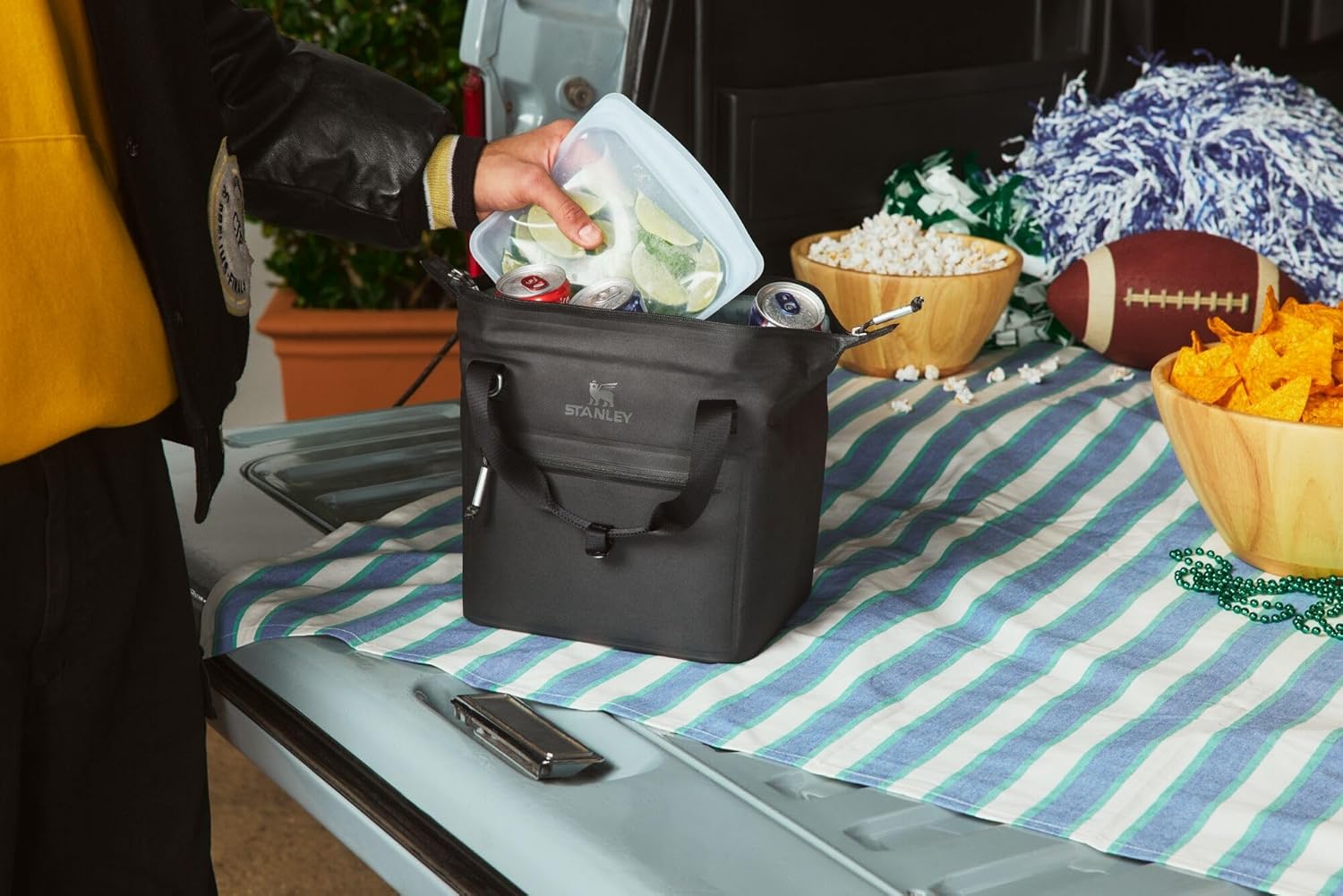 Stanley All Day Julienne Mini Soft Cooler Bag and Lunch Box - Image 11