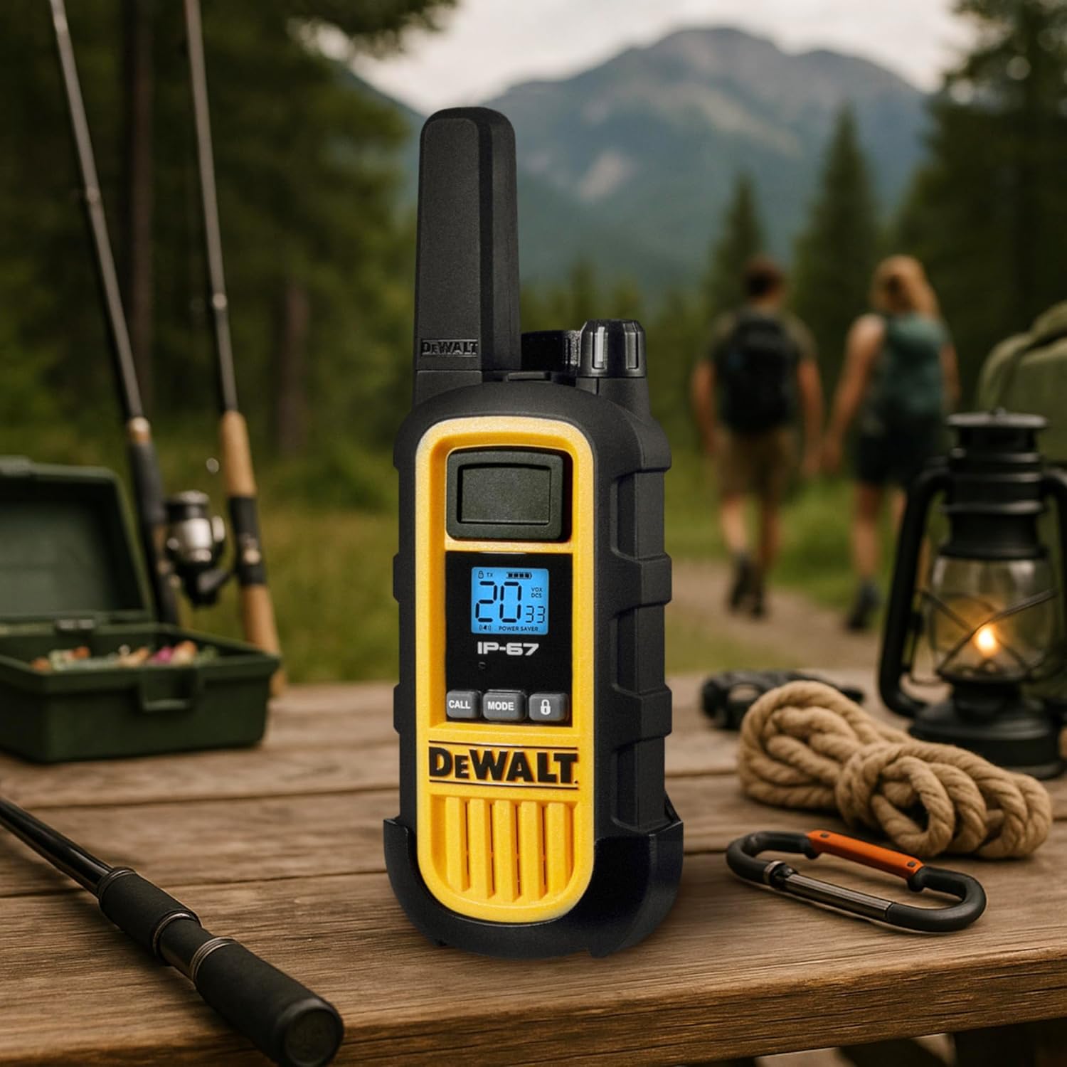 DEWALT DXFRS800 2 Watt Heavy Duty Walkie Talkies - Image 2