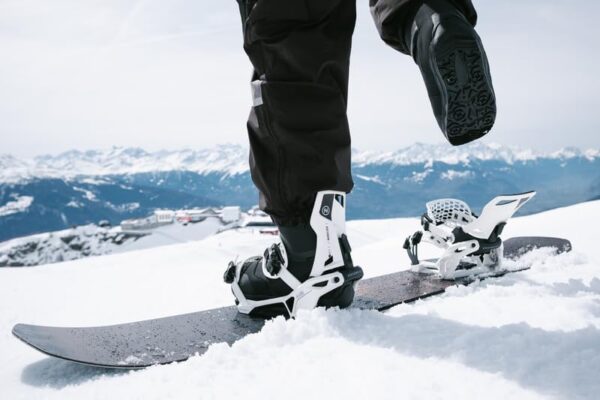 Snowboard First Universal, Dual-Entry, Automatic Binding - Image 10